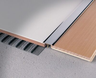 Profil T trecere si dilatatie pardoseli Covertec SP Profilitec | usor curbabil pentru trasee curbe | vizibil 9-26 mm, H 4,5/7 mm | aluminiu, inox si alama | gresie, parchet, LVT – bara 2,7 m
