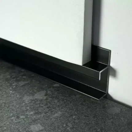 Profil tip plintă și scafă ascunsă Shadow Gap LED | PLANO PPS 130 A54 NEGRU MAT | PROFILITEC