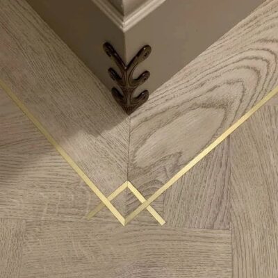 Profil decorativ slefuibil Linetec AD Profilitec | vizibil 5 mm, insertie alama naturala, aluminiu – bara 2,7 m