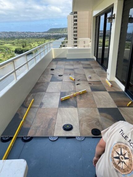 Uptec de la Profilitec – Soluții Avansate pentru Podele Flotante