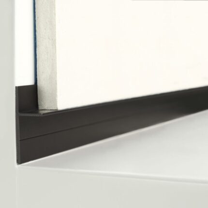 Plinta retrasa – PLANO PS130 negru mat A54