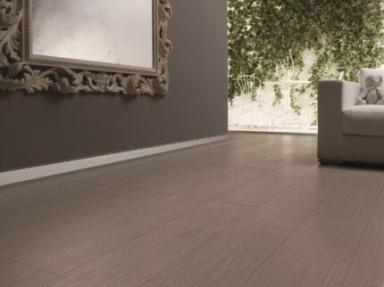 Plintă Filomuro PLANO BF de la PROFILITEC – Integrare Perfectă în Perete