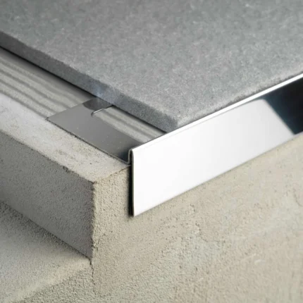 Picurator balcoane terase reversibil Bordertec BSR Profilitec | inox periat sau aluminiu vopsit electrostatic, sectiuni 10×35 / 15×30 / 20×25 mm pentru doua grosimi de piatra, sistem complet cu piese de colt si imbinare – bara 2,7 m