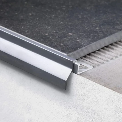 Picurator balcoane terase modular Bordertec BTR Profilitec | aluminiu anodizat argintiu, baza BTR30 + module TR pentru orice grosime de gresie sau piatra – bara 2,7 m