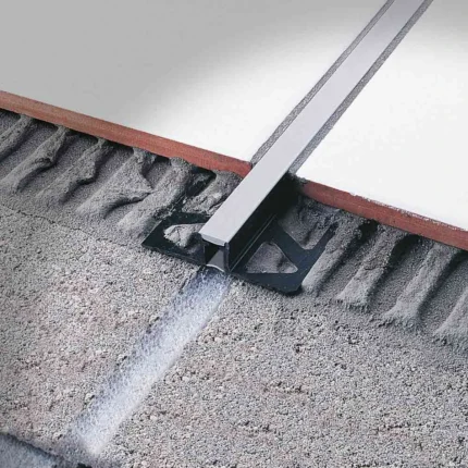 Profil rost dilatatie gresie interior exterior Coflex CA Profilitec | vizibil 10 mm, pentru campuri mari de placi, trafic usor – bara 2,7 m