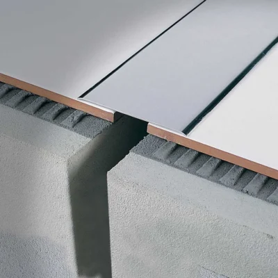 Capac rost dilatatie Copritec CP Profilitec | inox, aluminiu sau alama, B 60-100 mm, autoadeziv sau cu suruburi – bara 2,7 m