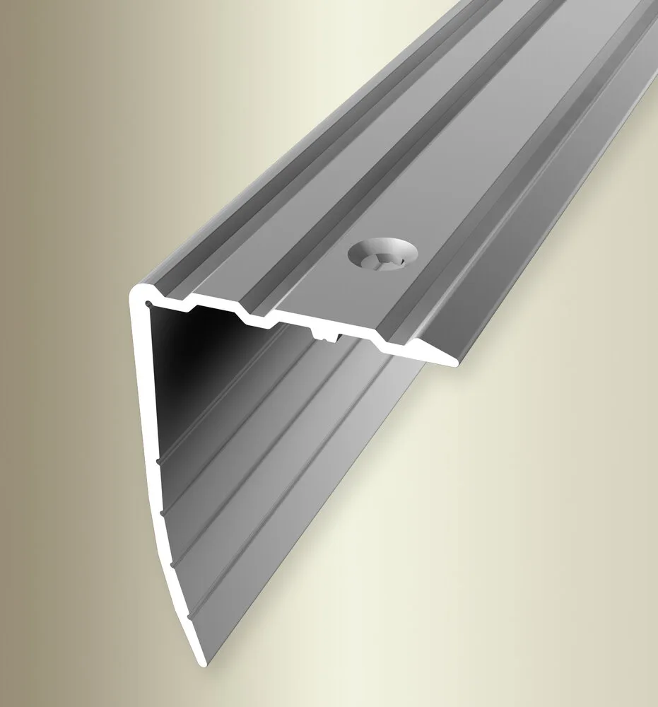 Cornier treapta Küberit 540 | muchie 43 x 43 mm – bare 1 / 2,5 / 3 / 5 m Cornier treapta Küberit 540 | muchie 43 x 43 mm – bare 1 / 2,5 / 3 / 5 m
