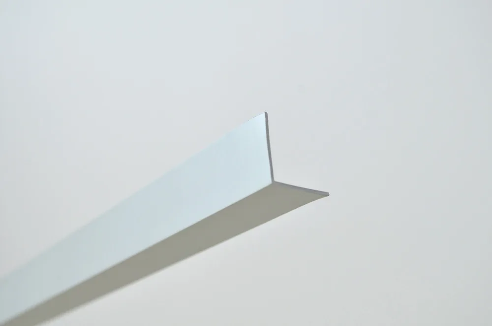 Coltar cu aripi egale DIY PA Profilitec | coltar in unghi de 90° cu aripi egale, pentru protectia muchiilor | bare 2 m, alama lucioasa si alama naturala si aluminiu anodizat si inox aisi 304 si pvc Coltar cu aripi egale DIY PA Profilitec | coltar in unghi de 90° cu aripi egale, pentru protectia muchiilor | bare 2 m, alama lucioasa si alama naturala si aluminiu anodizat si inox aisi 304 si pvc
