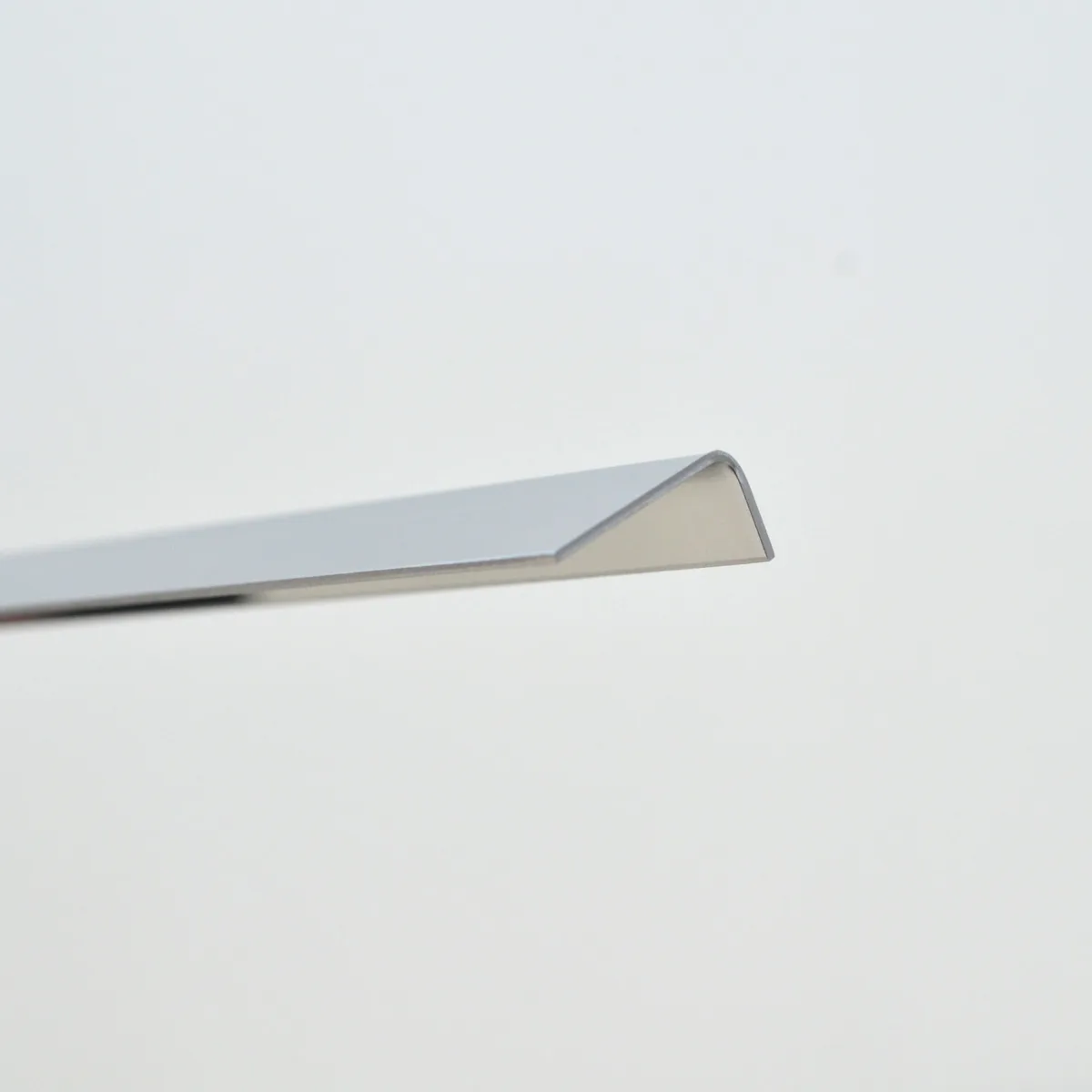 Cornier L DIY PL Profilitec | cornier in L cu aripi inegale, pentru muchii si inchideri | bare 2 m, alama lucioasa si aluminiu anodizat si inox aisi 304 si pvc Cornier L DIY PL Profilitec | cornier in L cu aripi inegale, pentru muchii si inchideri | bare 2 m, alama lucioasa si aluminiu anodizat si inox aisi 304 si pvc