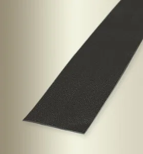 Insert antiderapant fotoluminescent Küberit 2513 | banda 13-30 mm cu banda purtatoare, rola 18,3 m Insert antiderapant fotoluminescent Küberit 2513 | banda 13-30 mm cu banda purtatoare, rola 18,3 m
