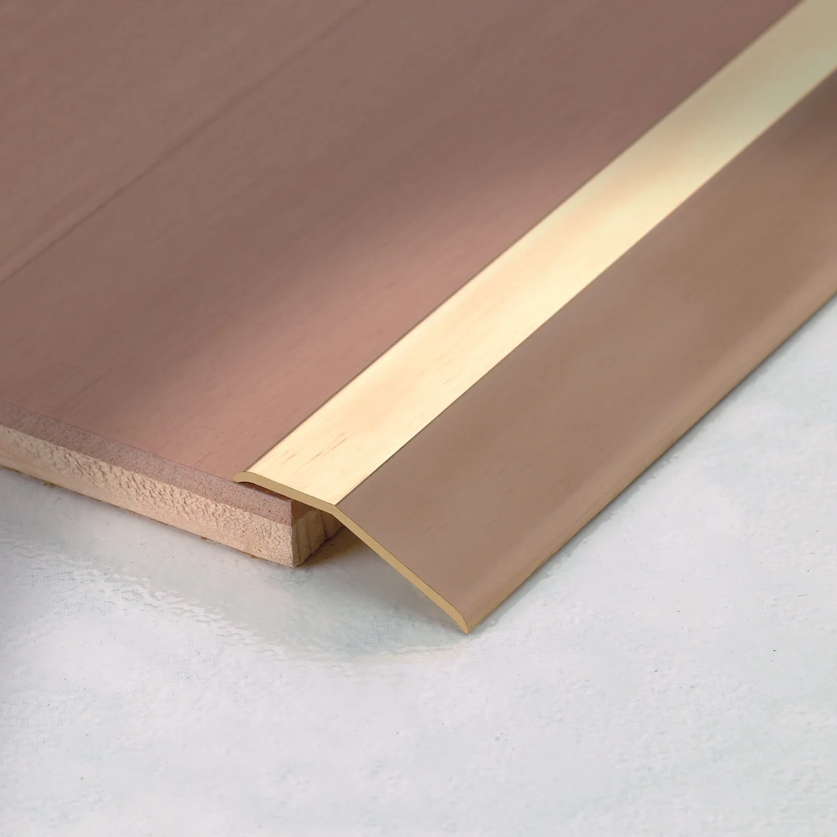 Profil rampa reglabil compensare nivel Leveltec RPR39 Profilitec | vizibil 39 mm, inaltime reglabila 8-14 mm, alama lucioasa – bara 2,7 m Profil rampa reglabil compensare nivel Leveltec RPR39 Profilitec | vizibil 39 mm, inaltime reglabila 8-14 mm, alama lucioasa – bara 2,7 m