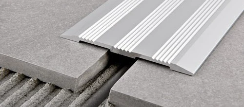 Profil mascare lat Proplate Progress Profiles | aluminiu, mascare prag si rost | bara 2,7 m Profil mascare lat Proplate Progress Profiles | aluminiu, mascare prag si rost | bara 2,7 m