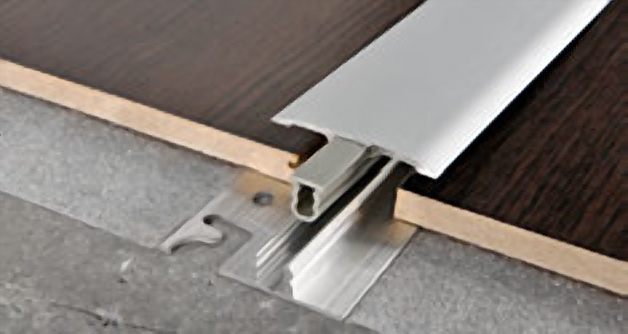 Prag parchet si LVT SOL 40P Progress Profiles | aluminiu decor lemn, insert PIN antiderapant Prag parchet si LVT SOL 40P Progress Profiles | aluminiu decor lemn, insert PIN antiderapant