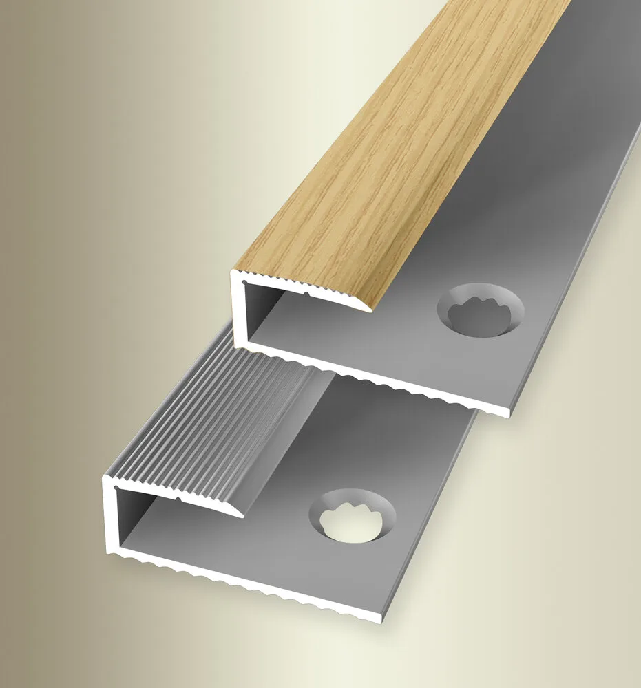 Profil bordurare mocheta Küberit 211 | margine pentru mocheta 6-7 mm, aluminiu si decor lemn – bare 0,9 / 2,7 m Profil bordurare mocheta Küberit 211 | margine pentru mocheta 6-7 mm, aluminiu si decor lemn – bare 0,9 / 2,7 m