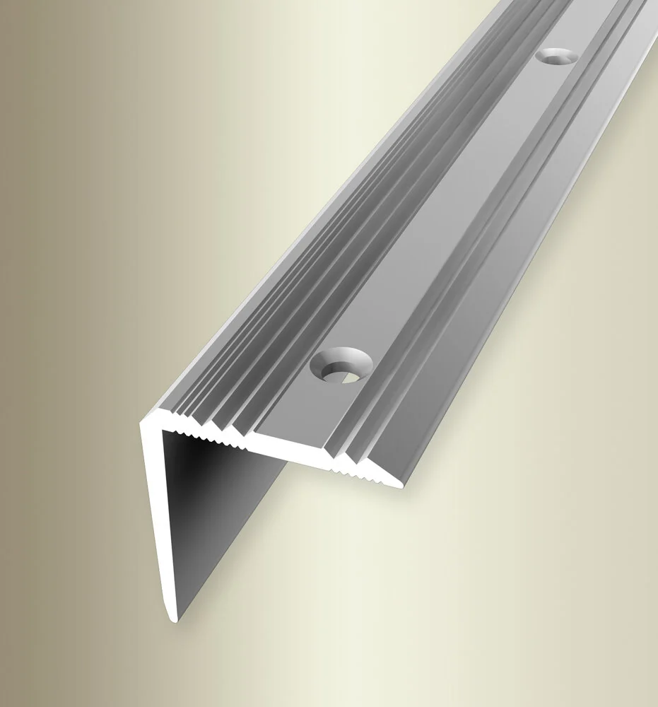 Profil de colt Angle Edge Küberit 226 | terminatie in unghi pentru pardoseli – bara 2,5 m Profil de colt Angle Edge Küberit 226 | terminatie in unghi pentru pardoseli – bara 2,5 m