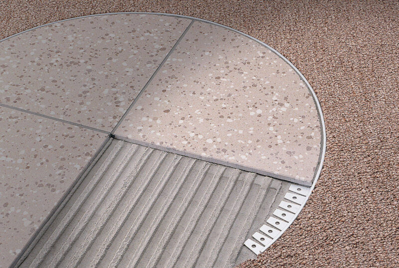 Profil curbabil Trimtec TR – soluție flexibilă și decorativă pentru finisaje curbe