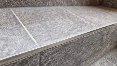 Profil treapta gresie din inox Trimtec TR Profilitec | protectie muchie gresie si piatra 6-30 mm, vizibil 2-3 mm – bara 2,7 m