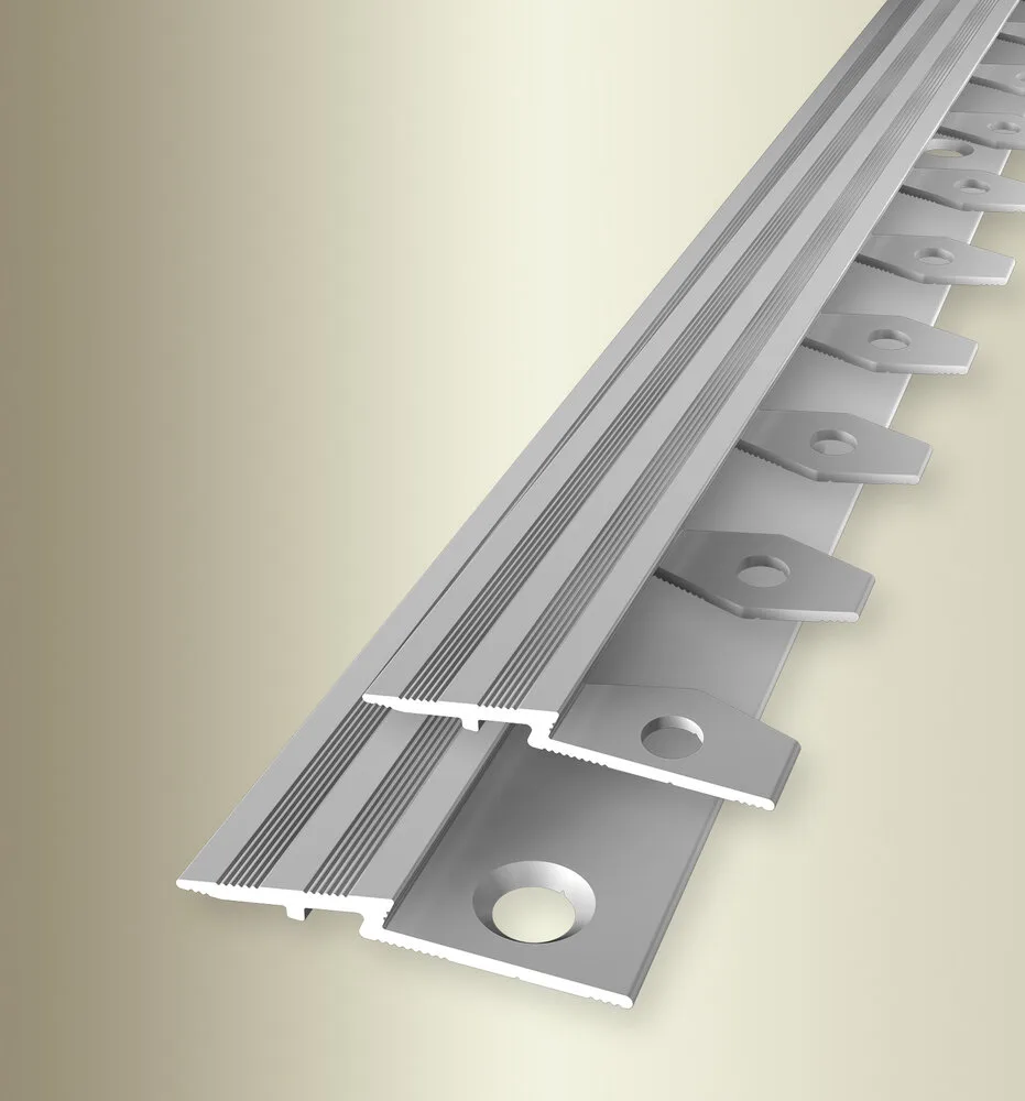 Profil de rampa Kuberit 330 | rampa lata 38 mm pentru diferenta de nivel 4,5 mm – bara 2,7 m Profil de rampa Kuberit 330 | rampa lata 38 mm pentru diferenta de nivel 4,5 mm – bara 2,7 m
