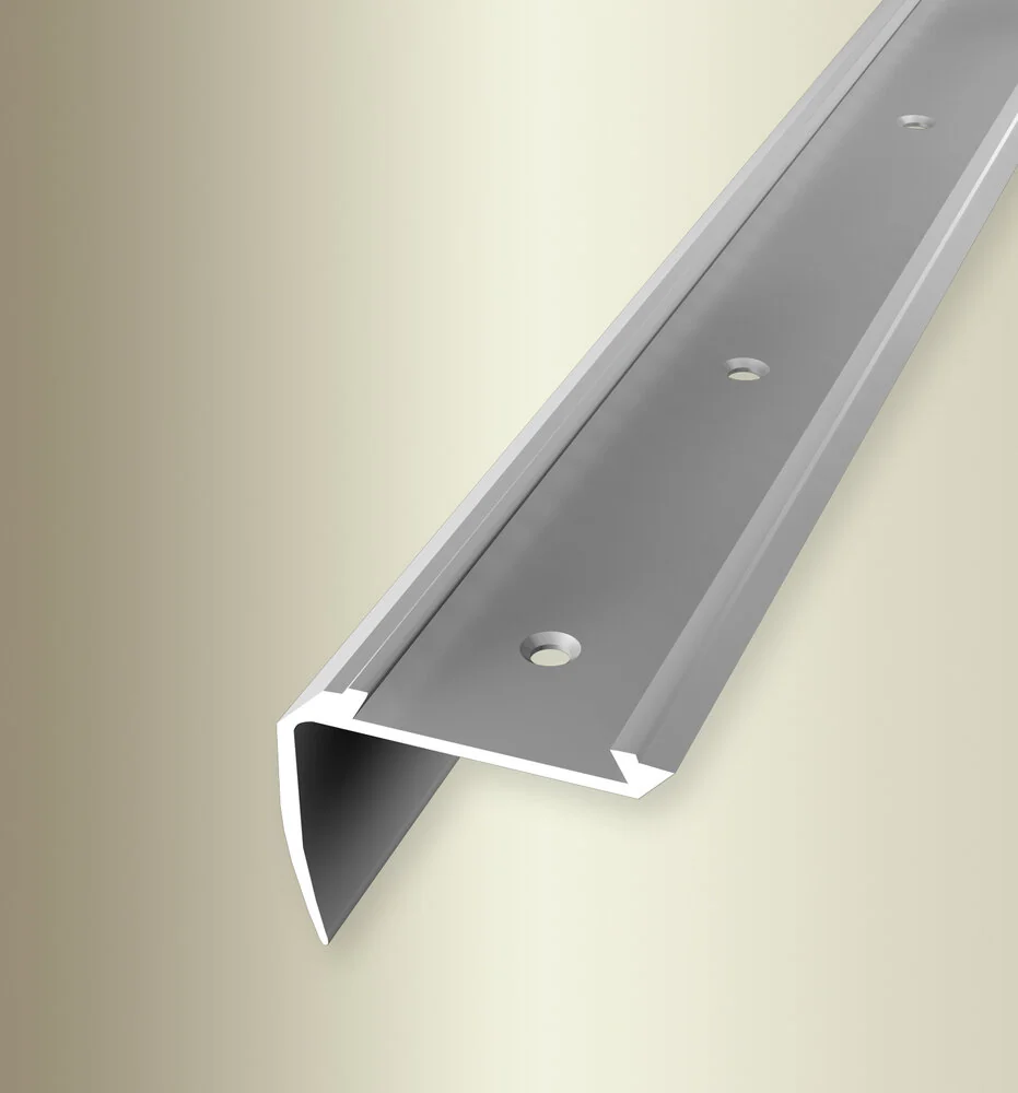 Profil treapta Küberit 702 | nas de treapta aluminiu anodizat, sistem SBS – bara 2,5 m Profil treapta Küberit 702 | nas de treapta aluminiu anodizat, sistem SBS – bara 2,5 m