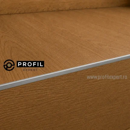 Profil treapta parchet argintiu Trimtec TR Profilitec | profil de treapta minimalist pentru parchet lemn si SPC – argintiu mat, 12 inaltimi 2–22,5 mm, bara 2,7 m