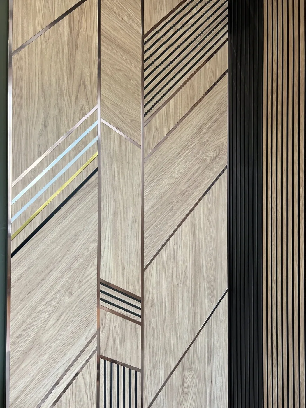 Proiectele noastre — profile premium montate in lucrari reale din Romania proiect concept decor placari pal si mdf 2 - Proiectele noastre — profile premium montate in lucrari reale din Romania