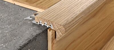 Profil de treapta din lemn Prostyle Wood Progress Profiles | stejar natural pe baza de aluminiu, muchie rotunjita