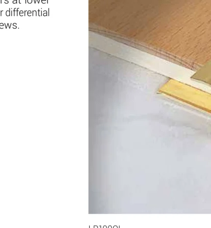 Profil perimetral inclinat spre pardoseli mai joase Woodtec LP Profilitec | parchet flotant, vizibil 30 mm – bara 2,7 m